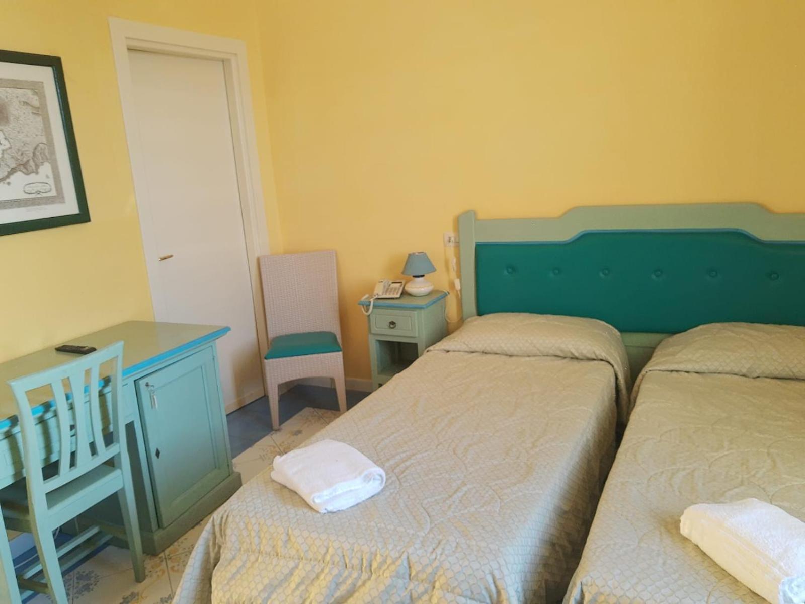 Hotel Savoia プロチーダ エクステリア 写真